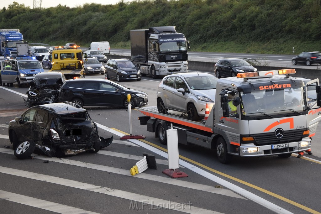 VU mehrere PKW A 3 Rich Oberhausen Hoehe AK Koeln Ost P205.JPG - Miklos Laubert